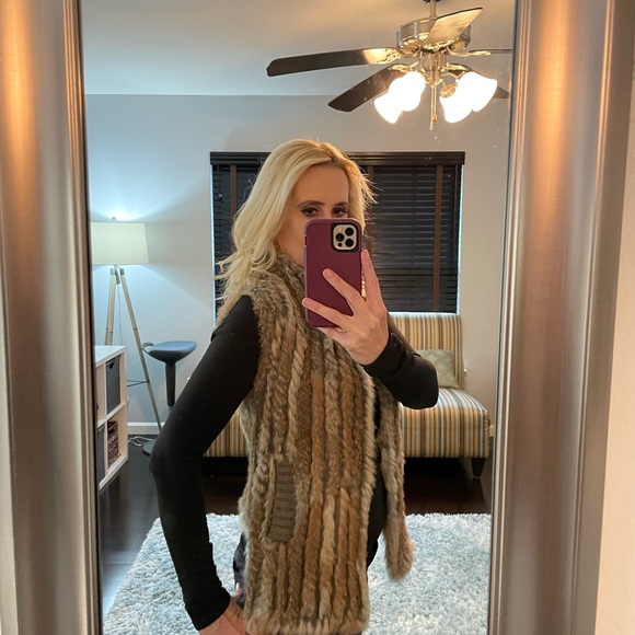 Marc Jacobs Fur Vest - Picture 7 of 9